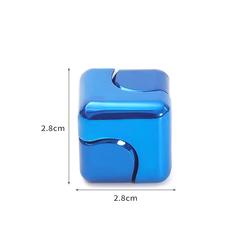 Juguete de cubo giratorio de m - Cool Office Tech Gadgets reseña y precio